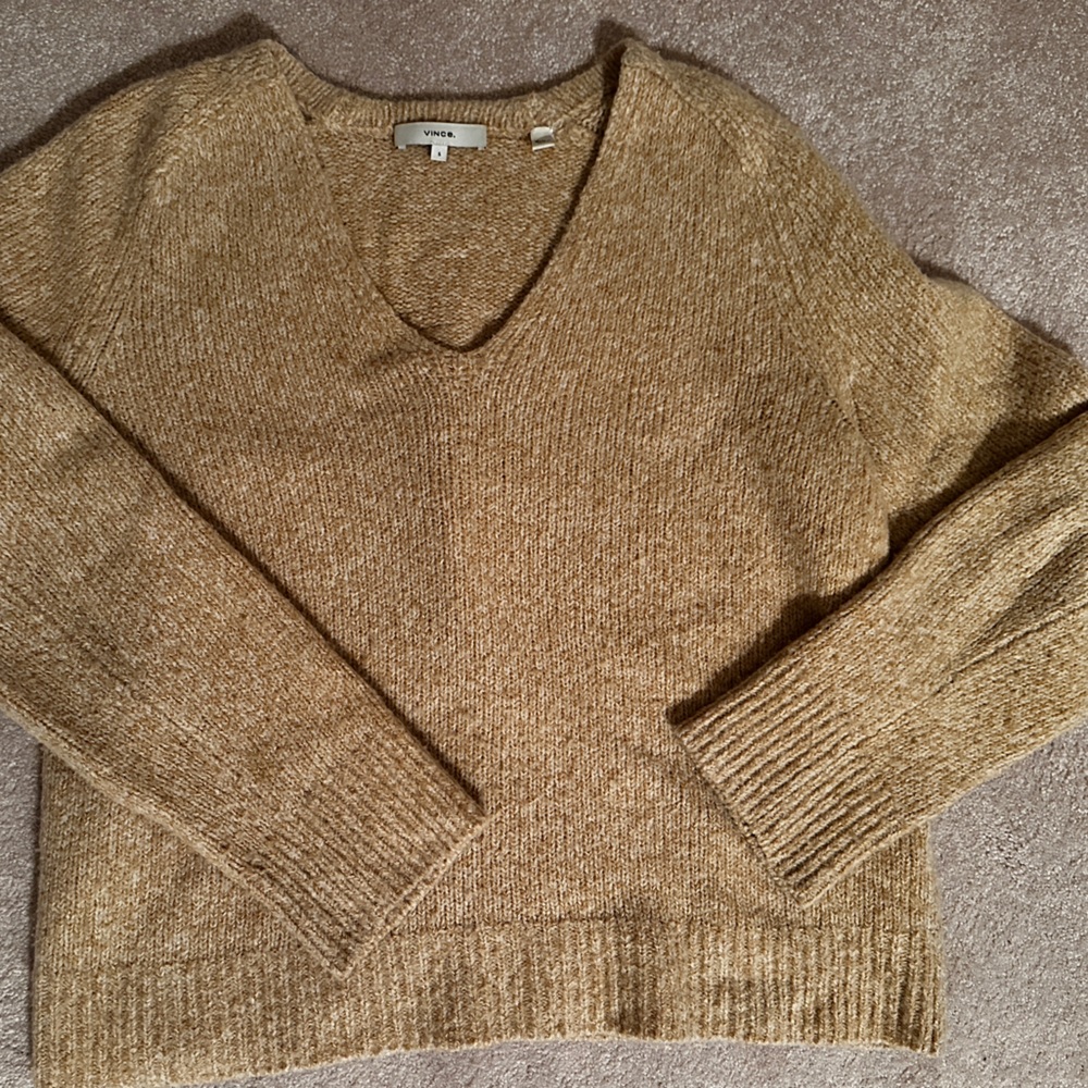 Vince V-Neck Sweater in Rich Tan